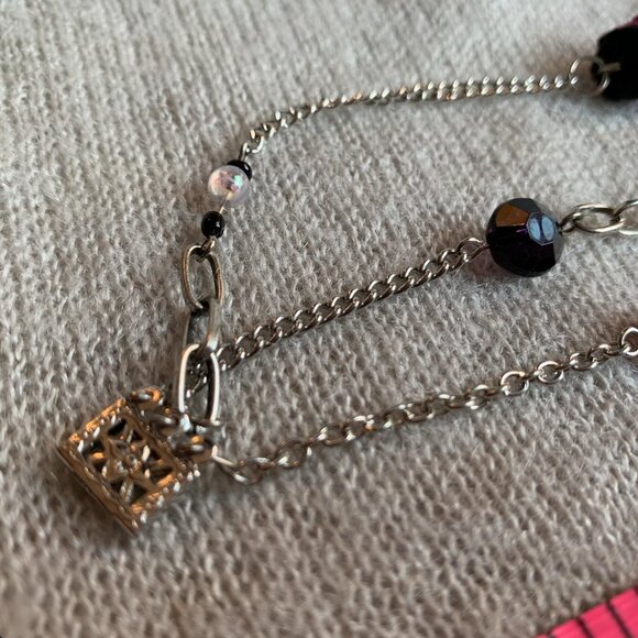 Creation - Recycle fabric Pompom bracelet beads chains Purple black - Picture 5 of 7